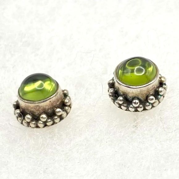 SILPADA Green Peridot Cabochon Sterling Silver Earrings P1401 NWOT LAST PAIR! - Picture 9 of 13